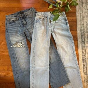 Aeropostale Men's Distressed and Light Wash Jeans